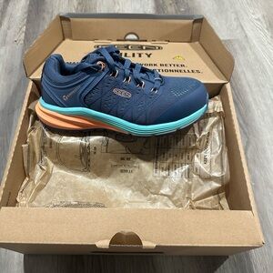 Keen utility shoes